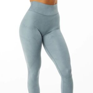 Alphalete Wonder Legging "27 - Washed Denim [Small] - NEVER WORN WITH TAGS